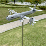 Mulino a vento artigianale a forma di aereo B-29 Superfortress